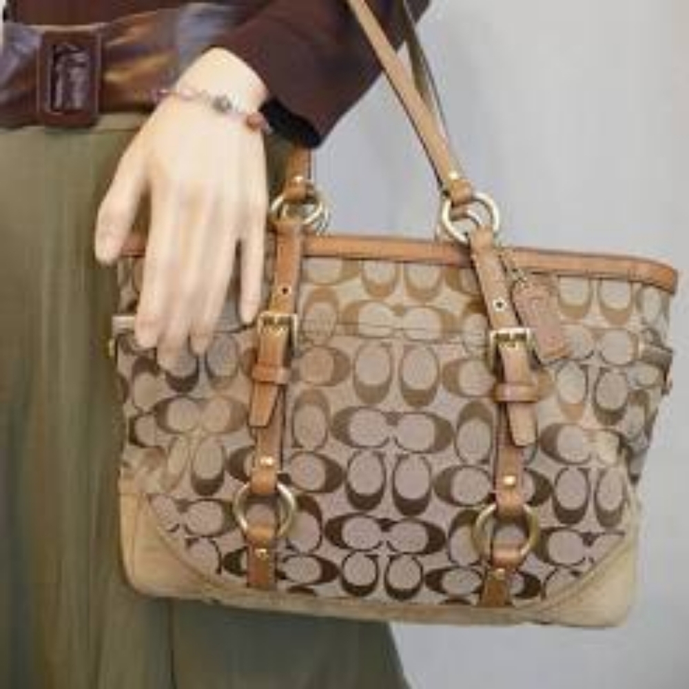 Coach Shoulder Bag